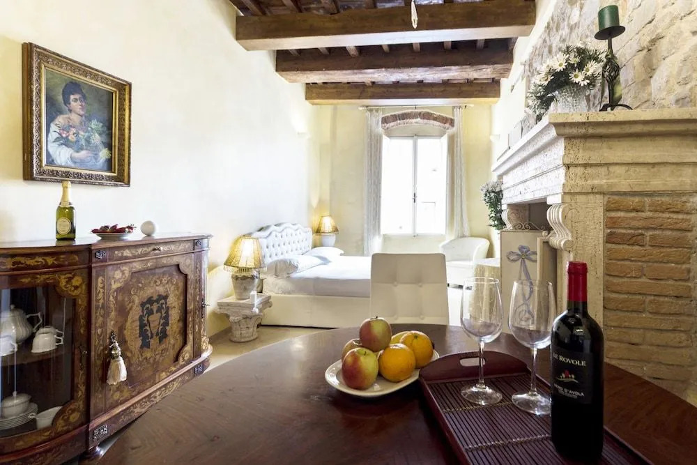 Signoria honeymoon apartment