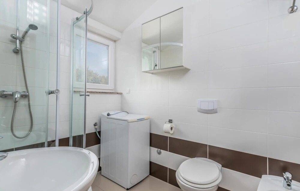 Amazing Home in Kornic With Outdoor Swimming Pool, Wifi and 6 Bedrooms