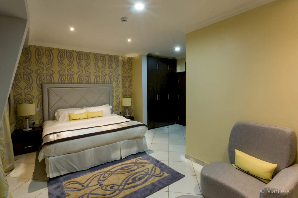Morning Side Suites Etim Inyang