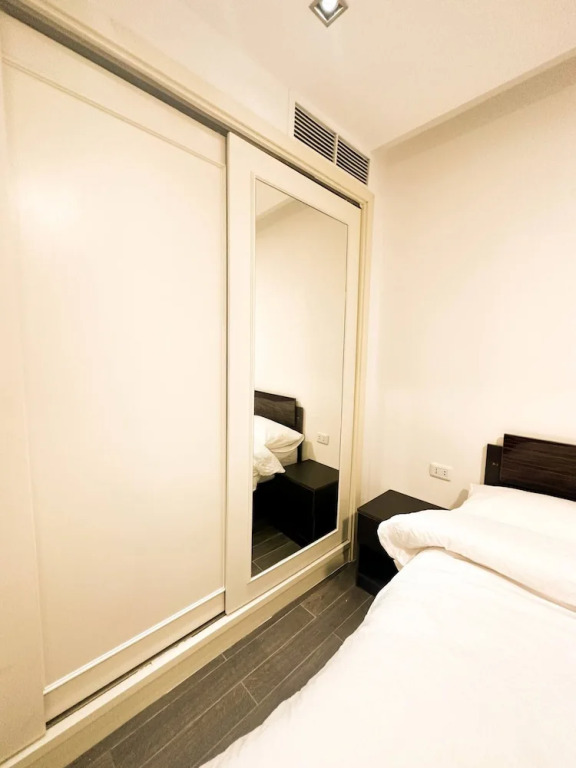 Central Apartment For Rent 27