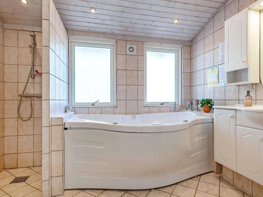 6 Person Holiday Home in Albaek