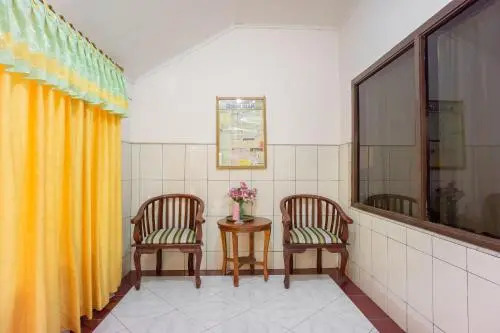 Vina Vira Hotel