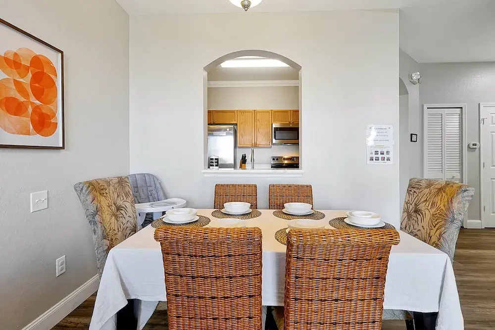 8105 Coconut Palm WAY Unit 205, Kissimmee,3beds