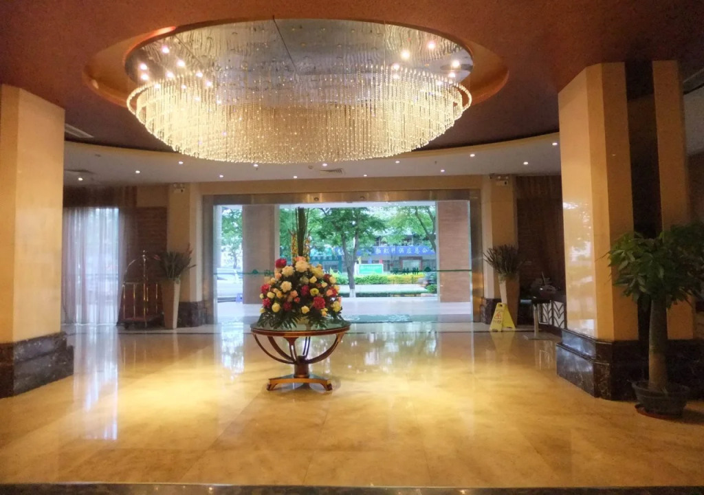 Green Tree Inn Zhuhai Jida