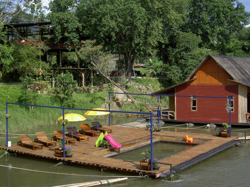 Boutique Raft Resort, River Kwai
