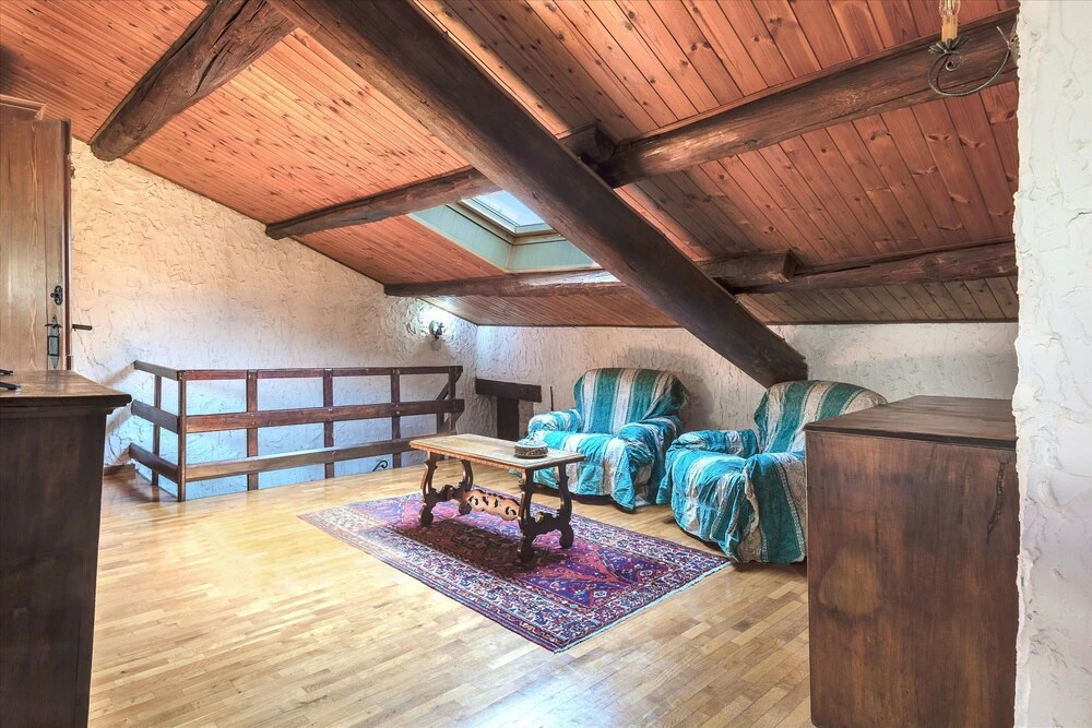 Exclusive Palazzo Schifanoia Apartment