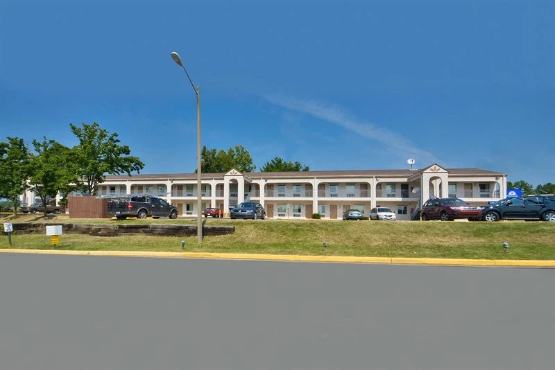 Americas Best Value Inn - Fredericksburg North