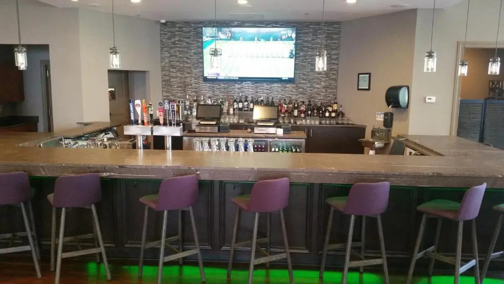 Skyline Hotel Detroit Airport, SureStay Collection by Best Western
