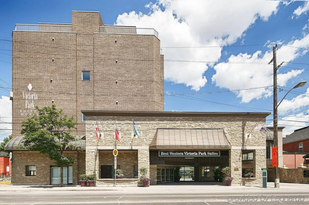 Best Western Plus Victoria Park Suites