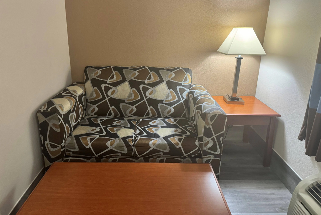 Super 8 Huntsville