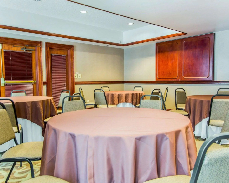 Comfort Suites Sumter near Shaw AFB
