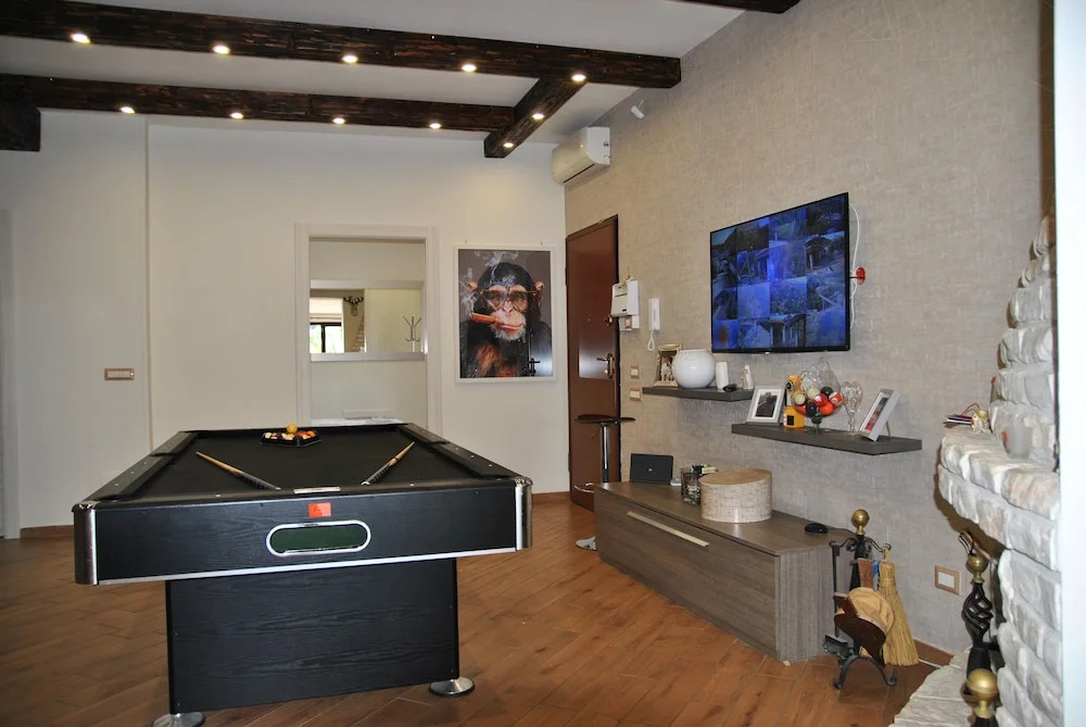 Villa Giselda With Private Pool and Outdoor Whirpool