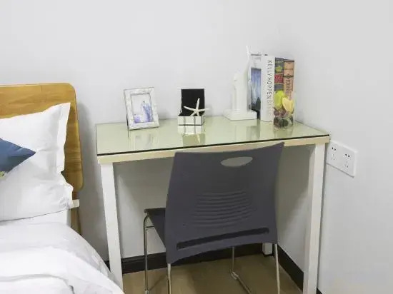Happiness Holiday Apartment (Zhongshan Changjiang Kaiyin)