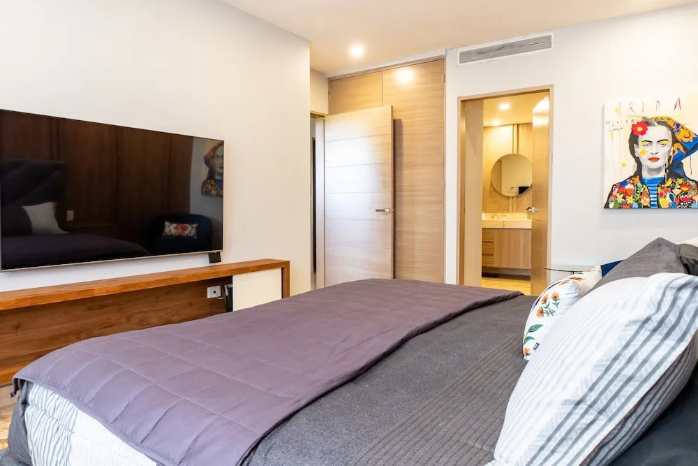 Elements 214 2 Bedroom Condo by RedAwning