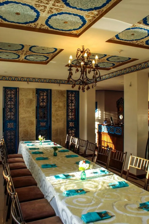 Hotel Azul de la Plaza by Chat Noir