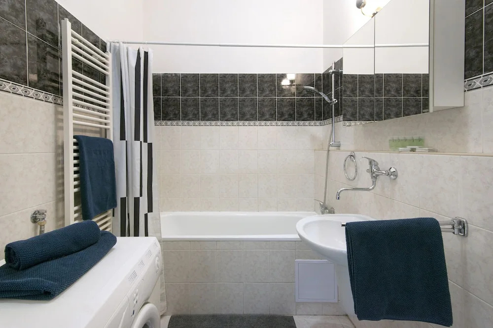 Central 3 Bedroom Home near National Museum