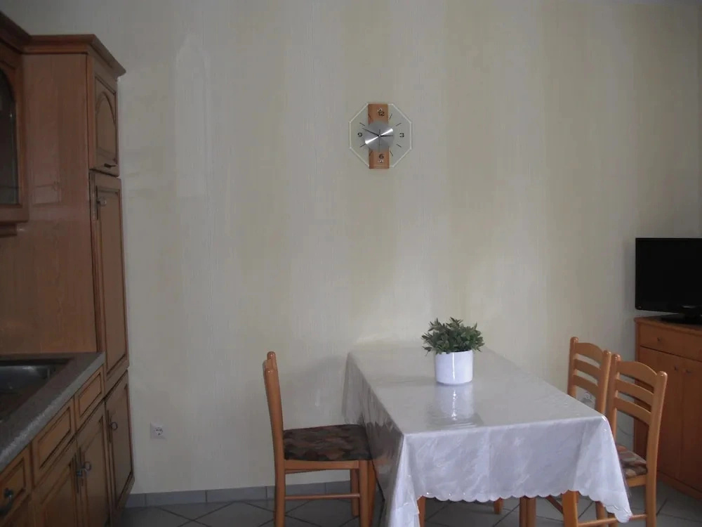 Modern Apartment With 2 Bathrooms in Lirstal