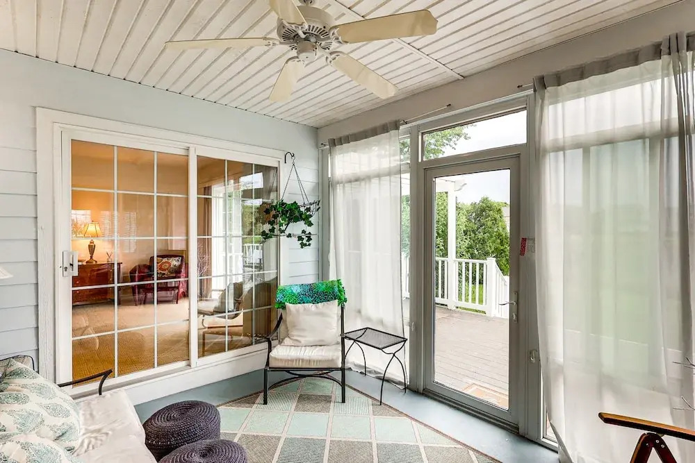 5 Mi to Beach: Lewes Home w/ Deck & Pond View