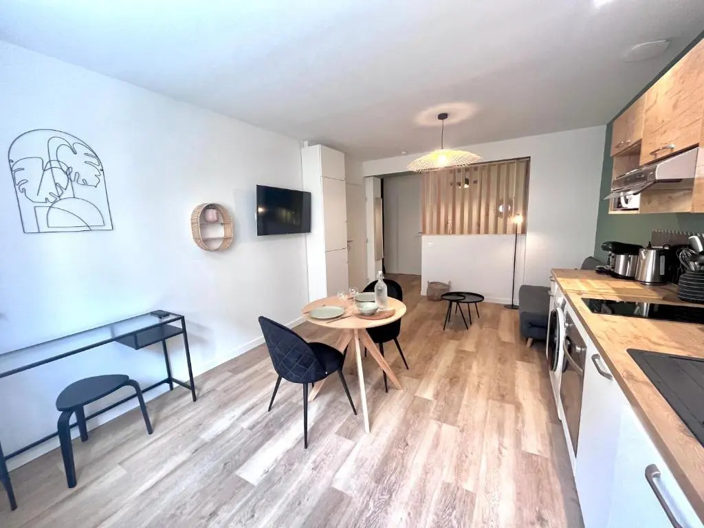 LE QUAI 1 - Spacieux Studio NEUF CALME - CLIM - WiFi - Gare à 200m