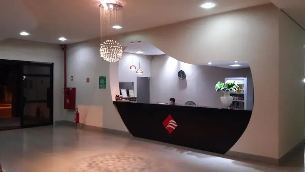 Emmis Park Hotel