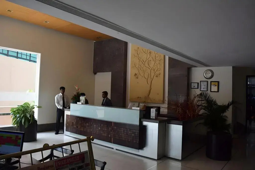 Hotel Centurion Inn