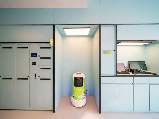 Haiyou Hotel (Shanghai Dong'an Road Subway Station)