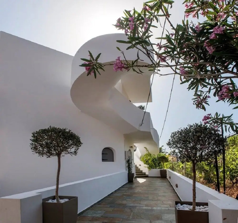 Nontas Hotel