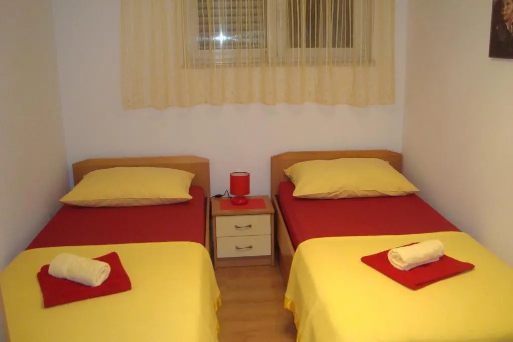 Apartment Radalj