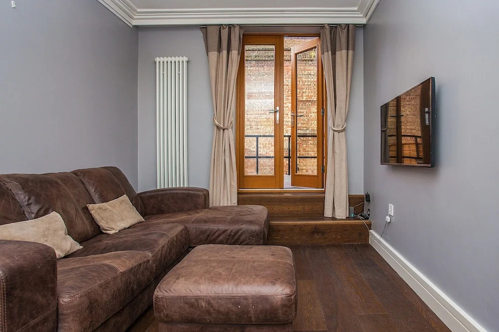 Stunning Central 3 Bed House in Amazing Location