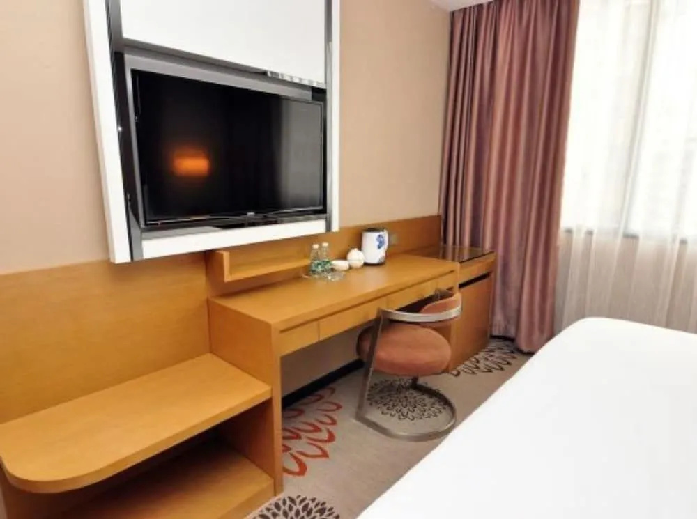 ENJOY HOTELS (Guangzhou Luoxi Metro Station)