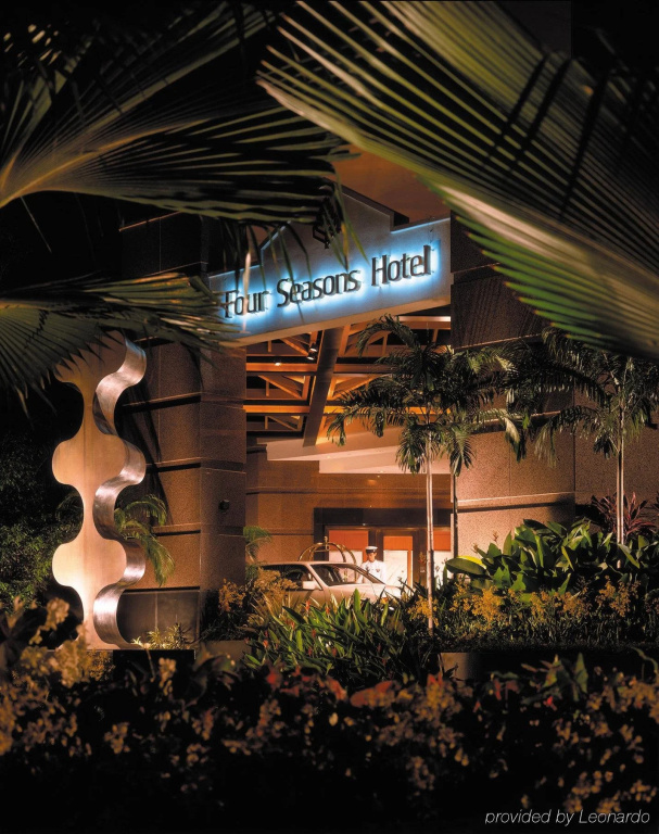 Отель Four Seasons Singapore