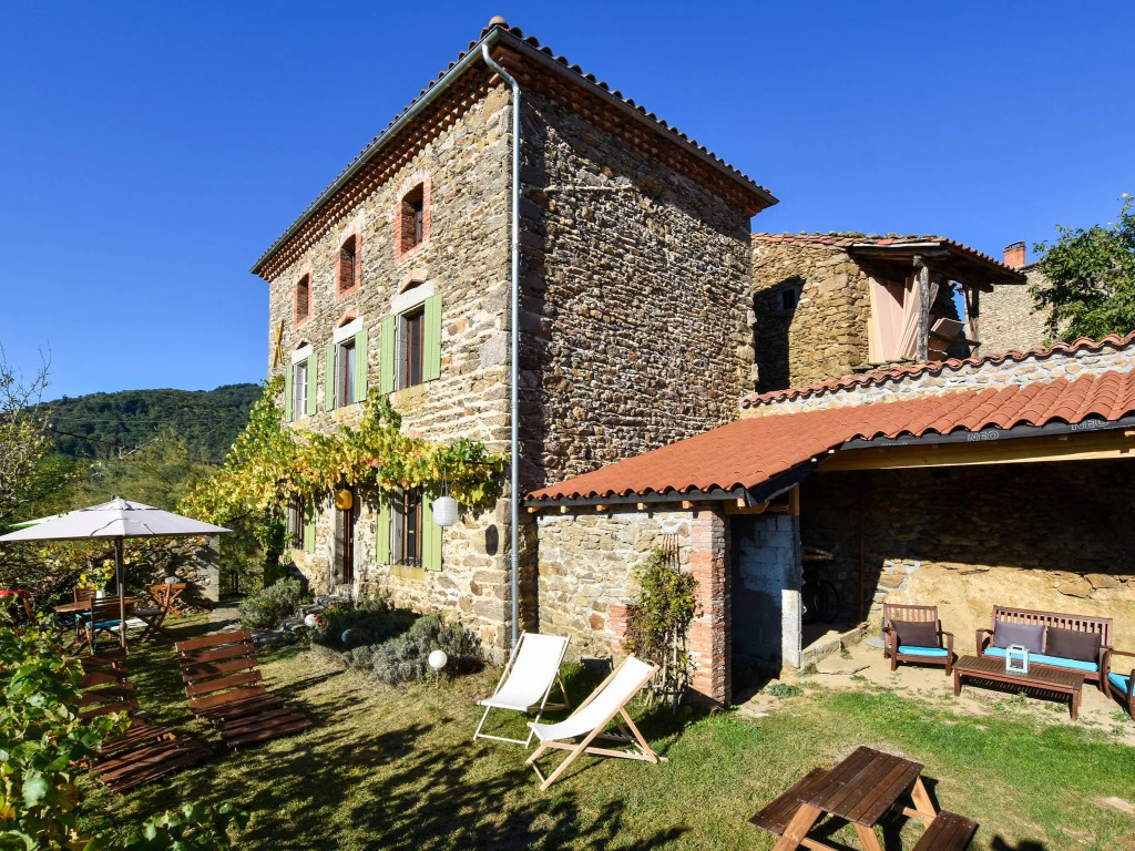 Retreat in Villeneuve-dAllier