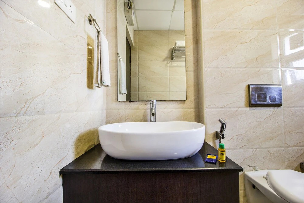 FabHotel Alreef Residency Vadaplani
