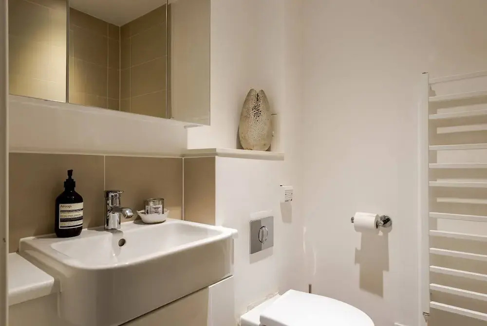 Cozy 1BR Flat in Kentish Town, Fits 2