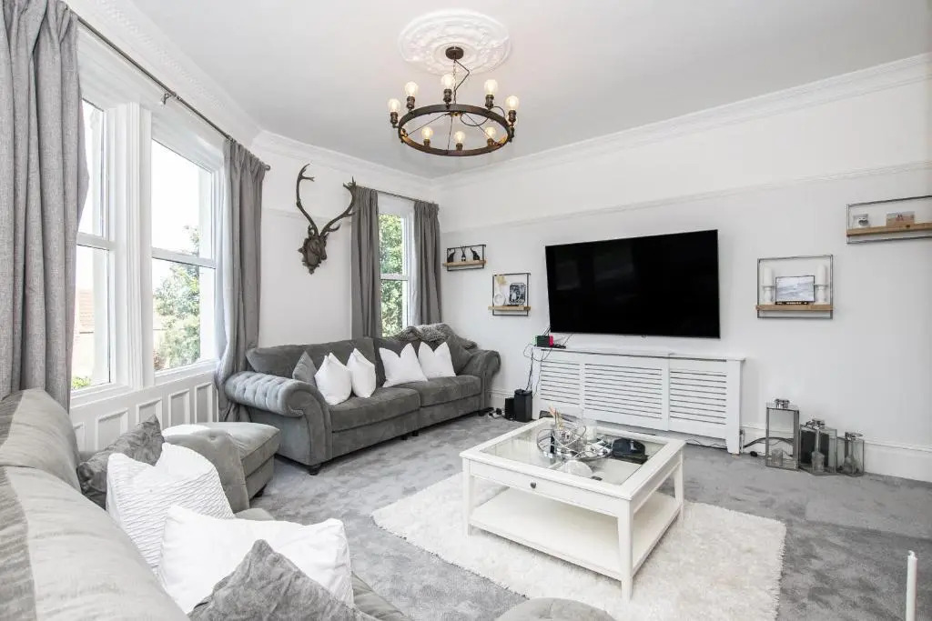 7 Argyle Terrace