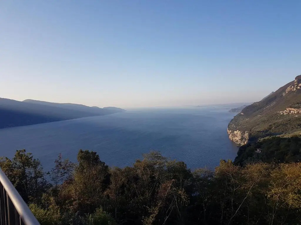 Appartamenti Benaco La Portella by Gardadomusmea