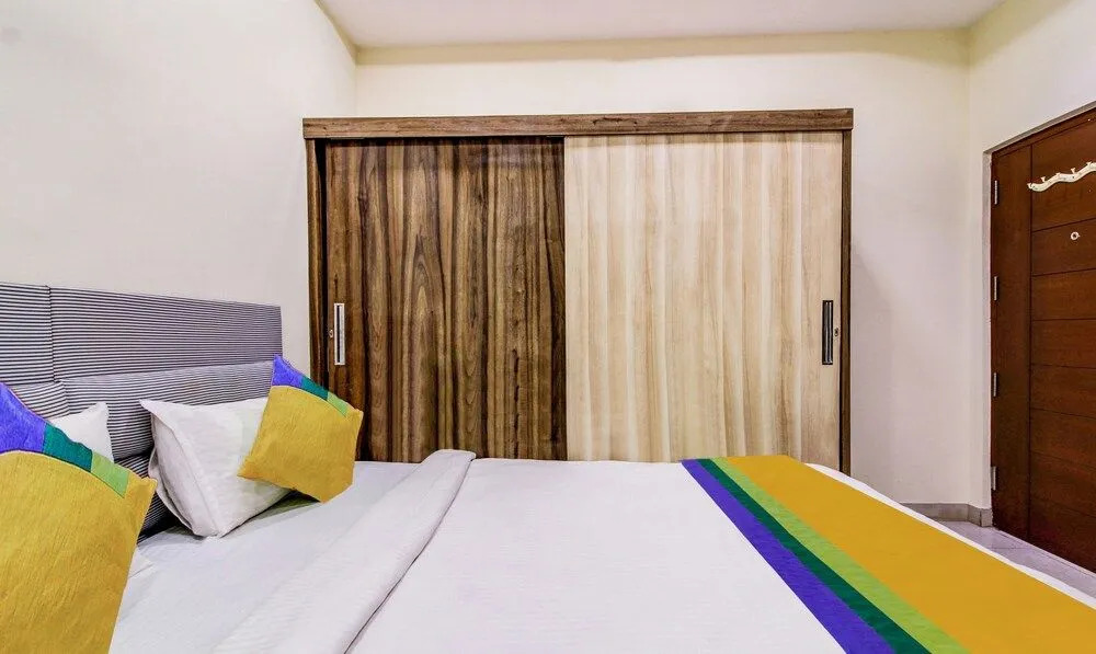 Treebo Trip Ovolo Suites