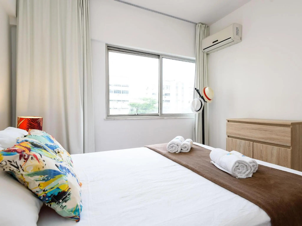 Pineapples AC402 - Ótima localização em Ipanema