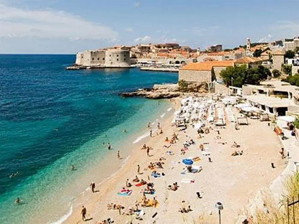 Villa Antea Apartments with Free Parking