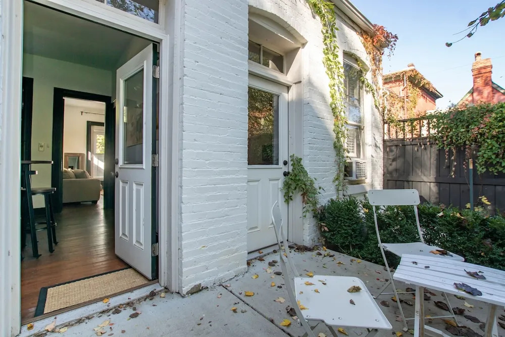 Gorgeous Award Winning  Cottage House