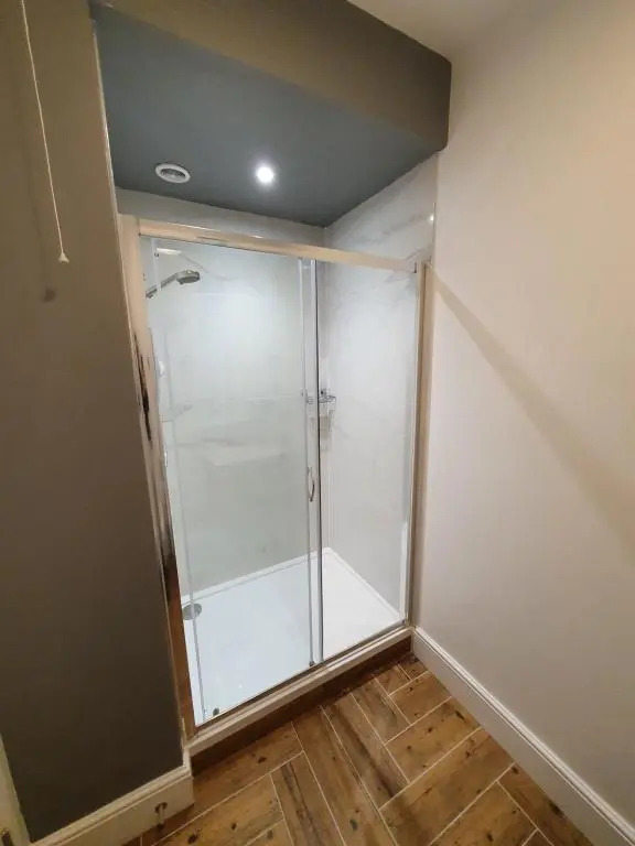 The Aviator - Stunning 1 bed with large balcony
