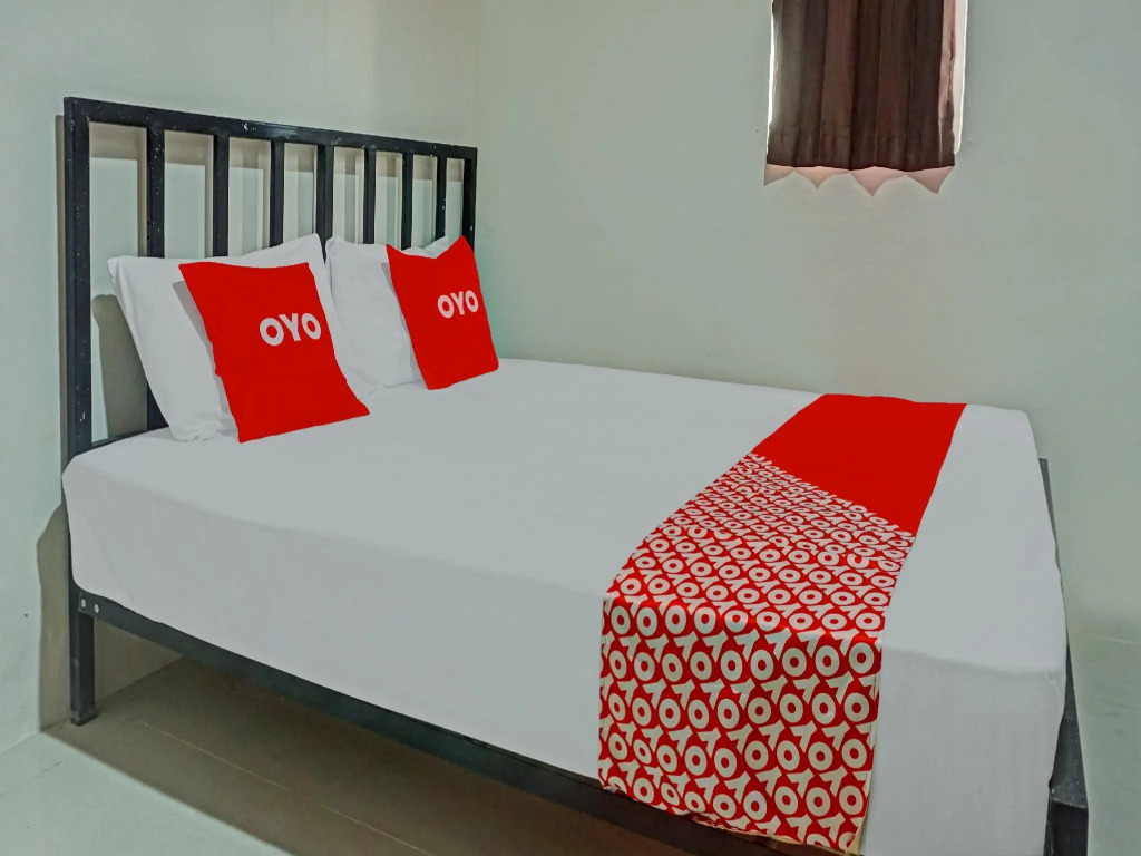RedDoorz at Jalan Somba Opu Losari