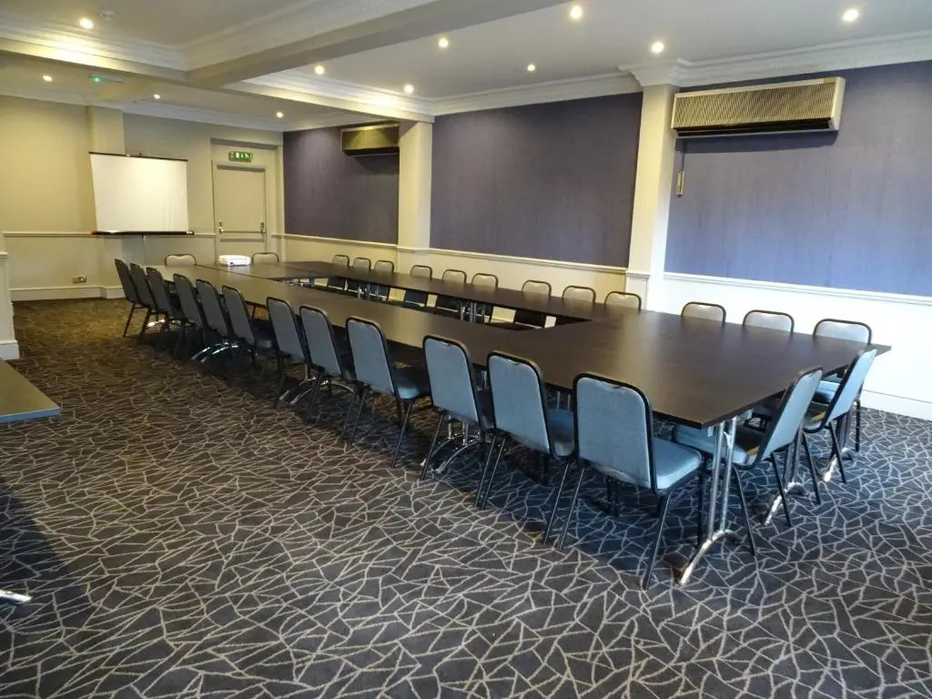 The Beeches Hotel & Leisure Club