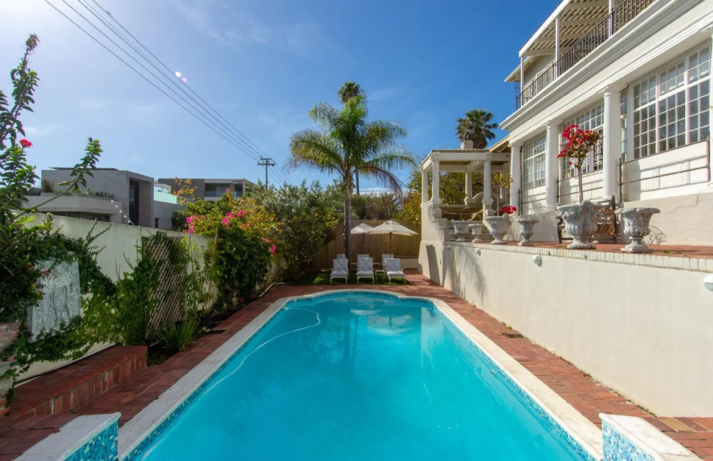 Rhondas Manor Boutique Guesthouse