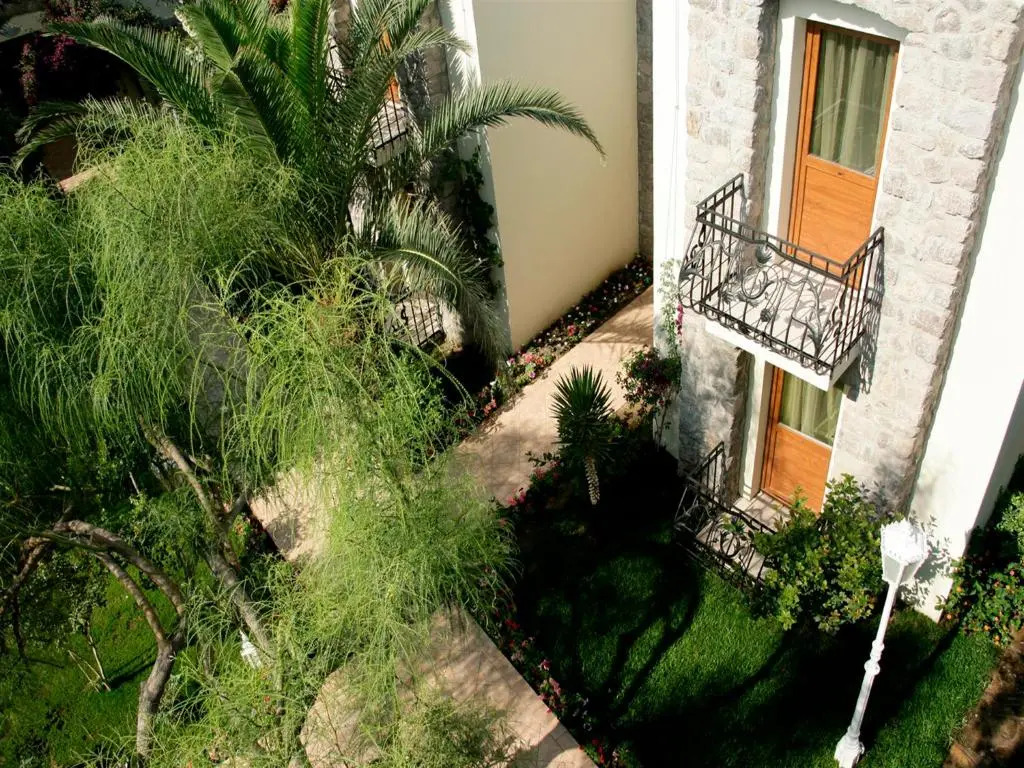 Bella Garden Hotel