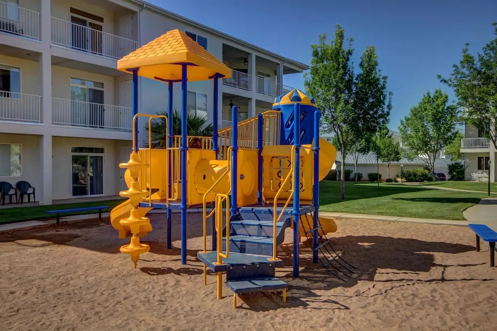 Las Palmas 4 Bedroom Condo by St George vacations