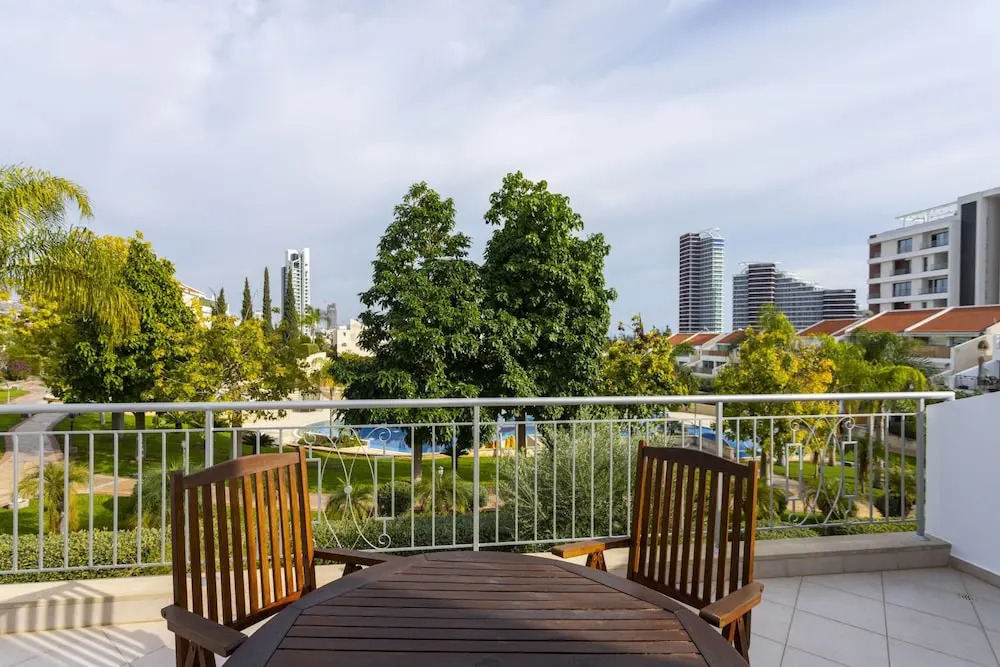 Bay View Gardens Apt 3