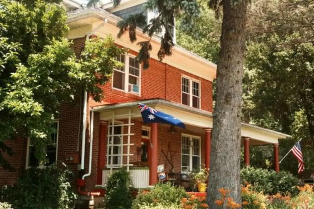 Australian Walkabout Inn B & B