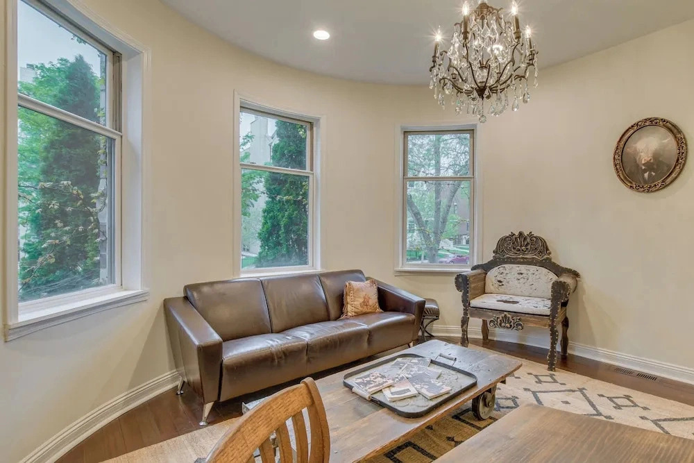 Steps to Lake & Beach! Multi-level Oakland Haven
