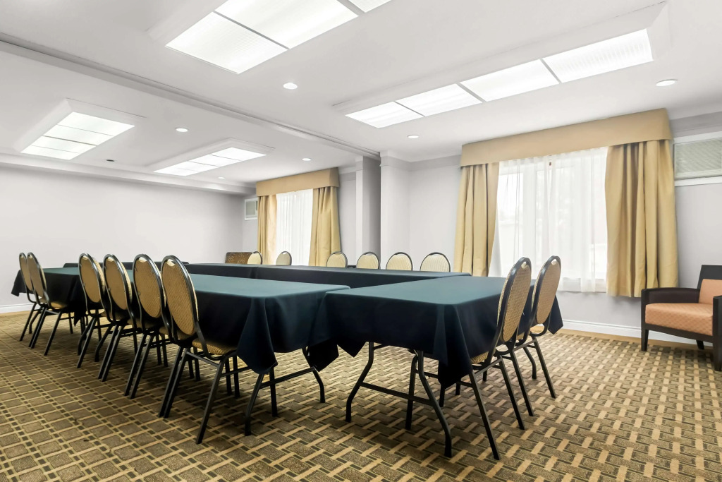 Best Western Plus Mont-Laurier